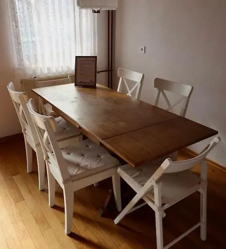 בית נופש Cozzy Near Ljubljana