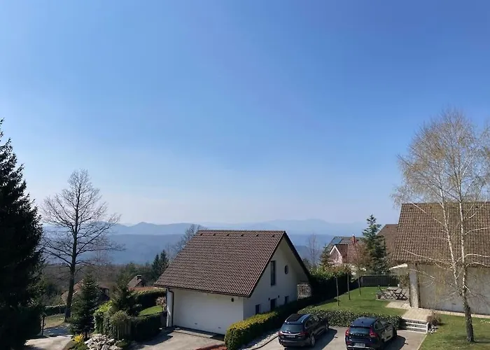 בית נופש Cozzy Near Ljubljana *